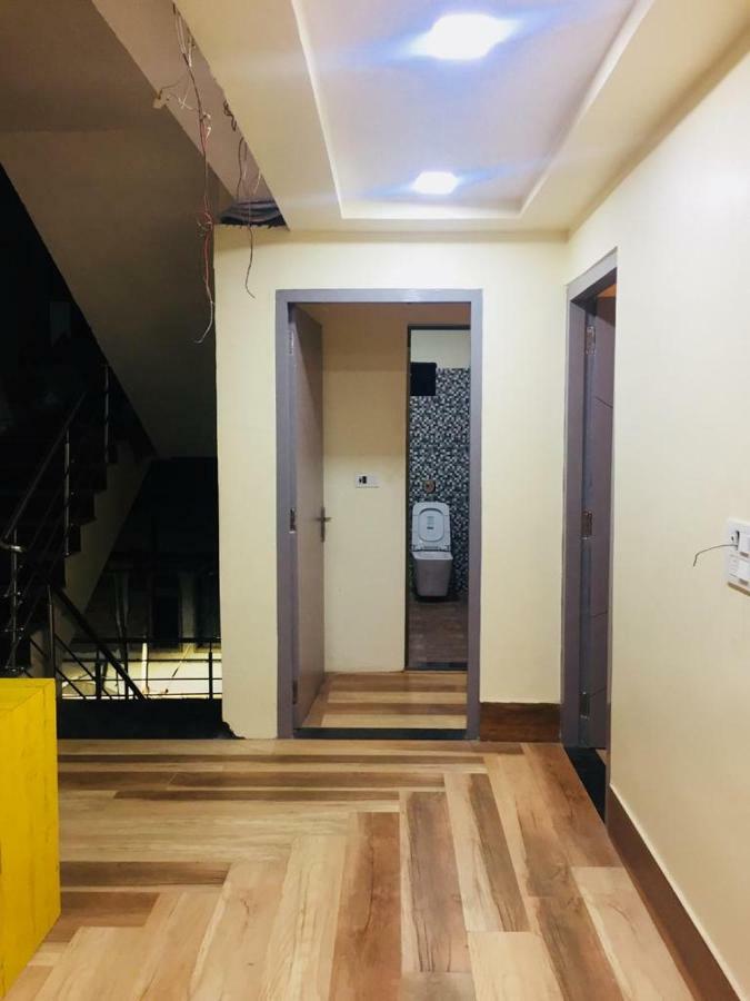 瓦拉纳西 Ratnakar Palace酒店 外观 照片